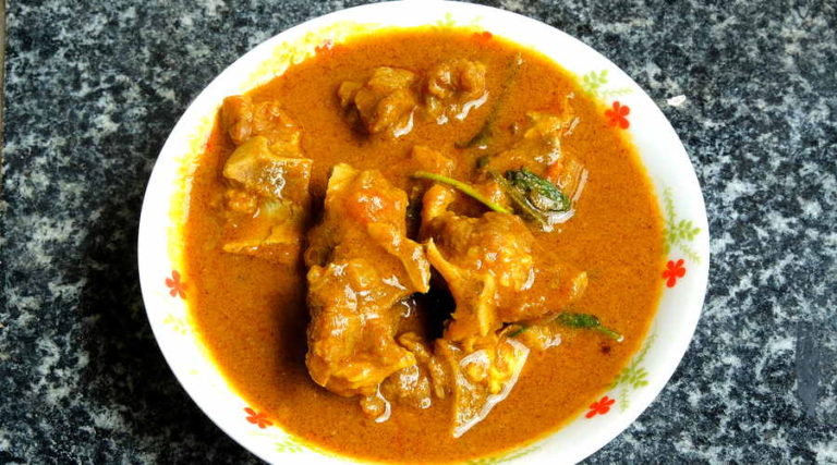 Mutton Kulambu | (DELICIOUS !) Mutton Curry Recipe for Rice, Dosa, Idly!
