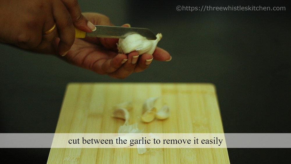 poondu kulambu garlic peeling